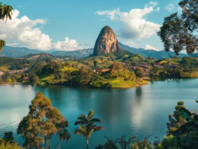 beautiful-shot-el-peaol-guatape-colombia-beautiful-shot-el-penol-guatape-colom
