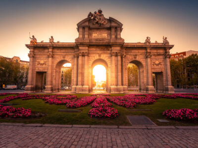 puerta-de-alcala-alcala-gate-center-madrid-spain