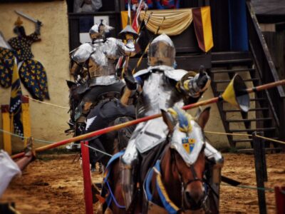 knights-armor-riding-horses